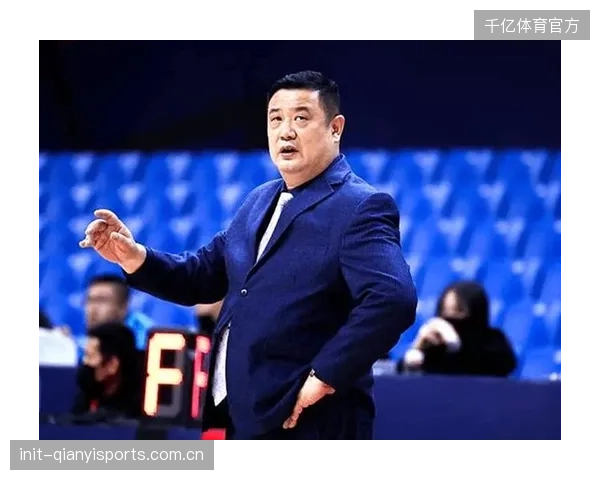 儒尼尼奥·巴库纳是球队战术核心，他控制节奏的能力将影响比赛走势。
